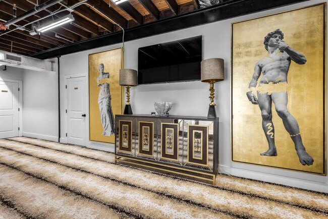 Building Photo - 156 Camellia St