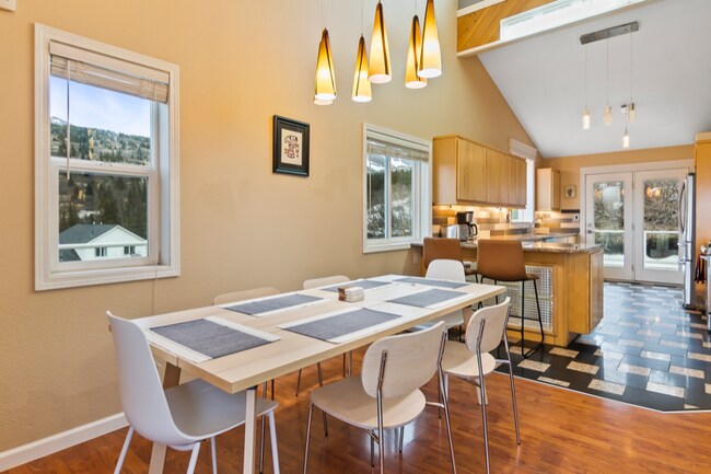 Building Photo - 16131 Black Bear Dr