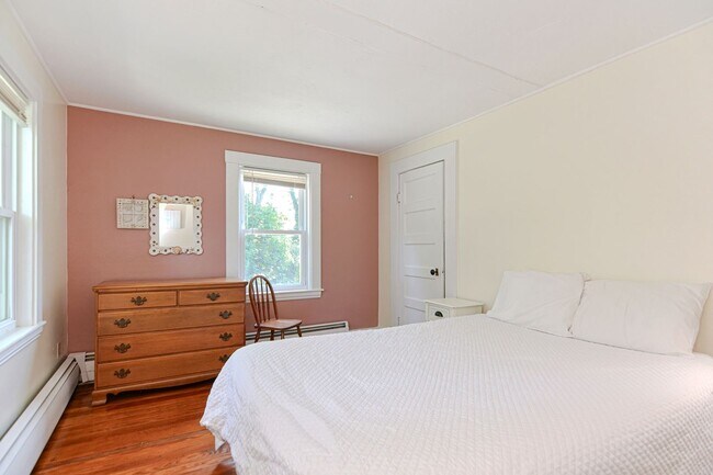Building Photo - WINTER RENTAL: Squam Light