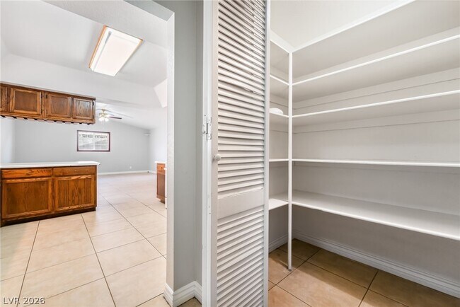 Building Photo - 6513 Capricorn Dr