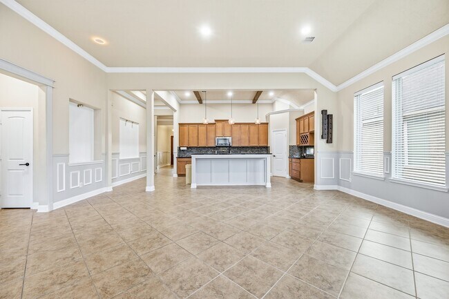 Building Photo - 8111 Sweet Gardens Ct