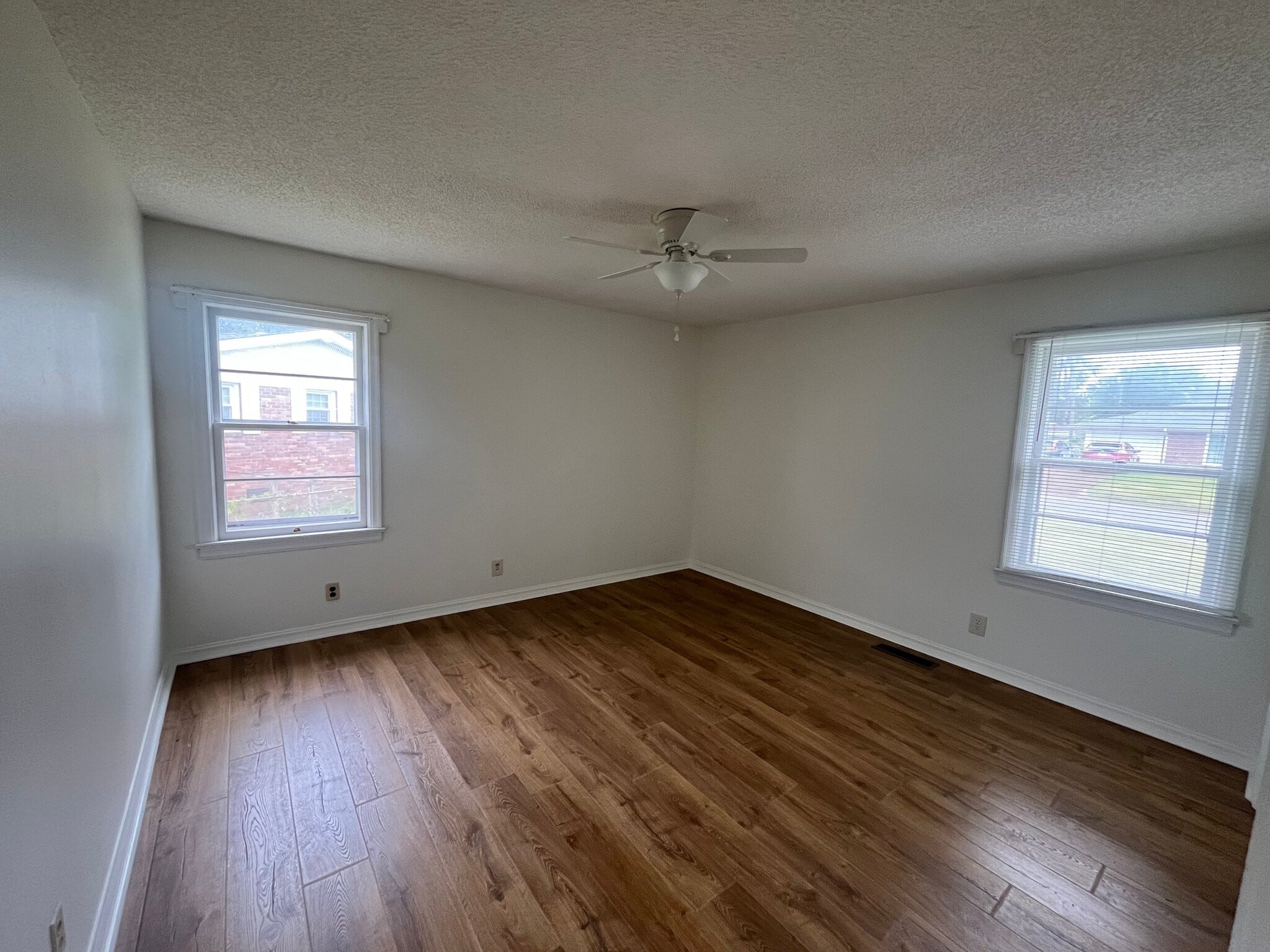 Building Photo - 128 N Leland Dr