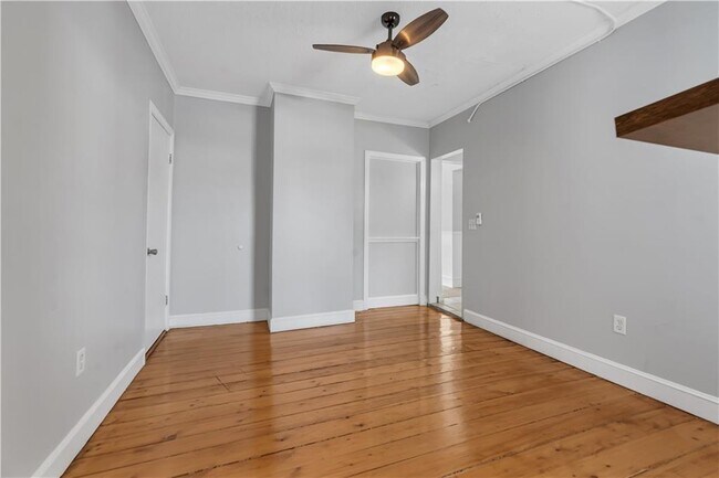 Building Photo - 244 Paradis Ave