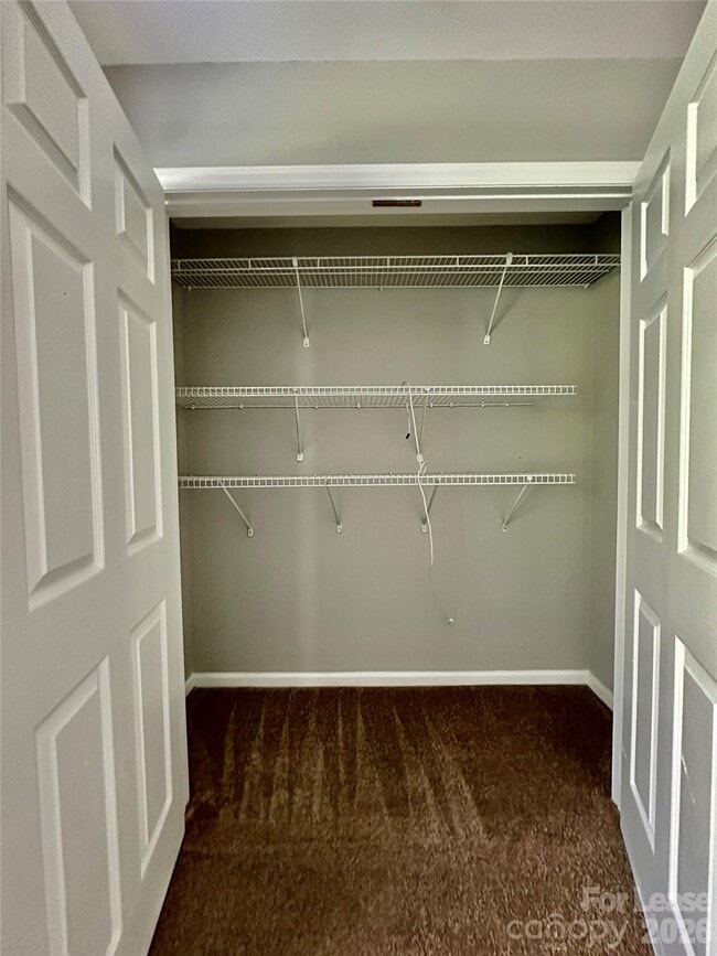 Building Photo - 10240 Rose Meadow Ln