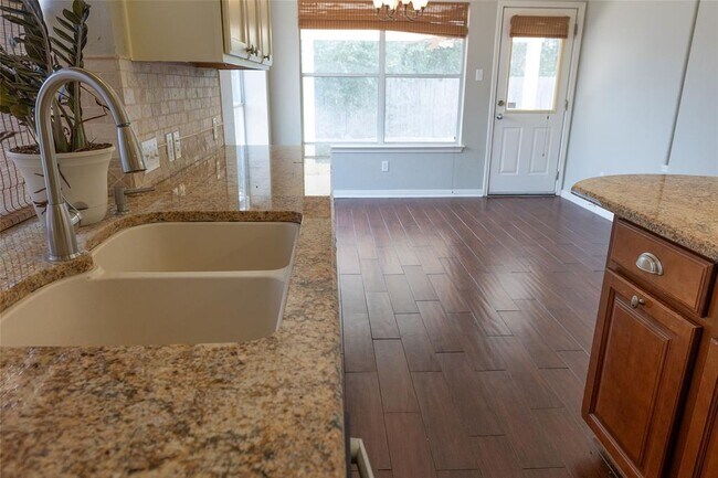 Building Photo - 8917 Joachim Ln