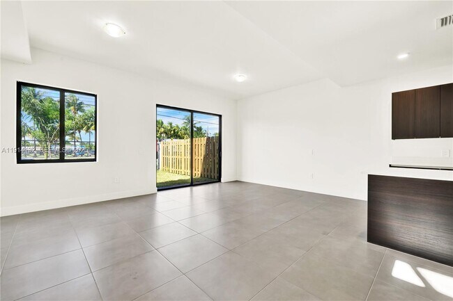 Building Photo - 34520 SW 191st Ct