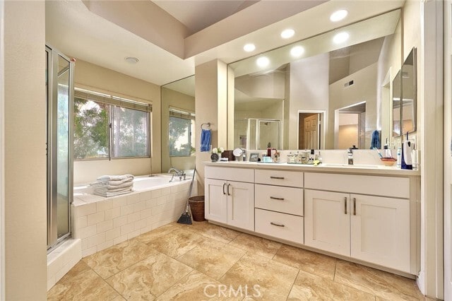 Building Photo - 9 La Quinta