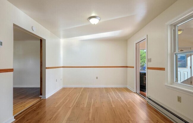 Building Photo - Open House Sat 20th 5 - 6 PM - Please Stop By