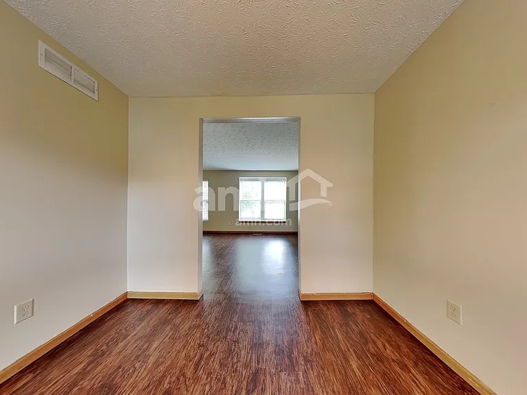Building Photo - 2358 Rosina Dr