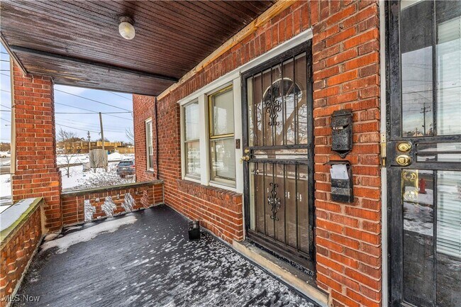 Building Photo - 54 W Grace St