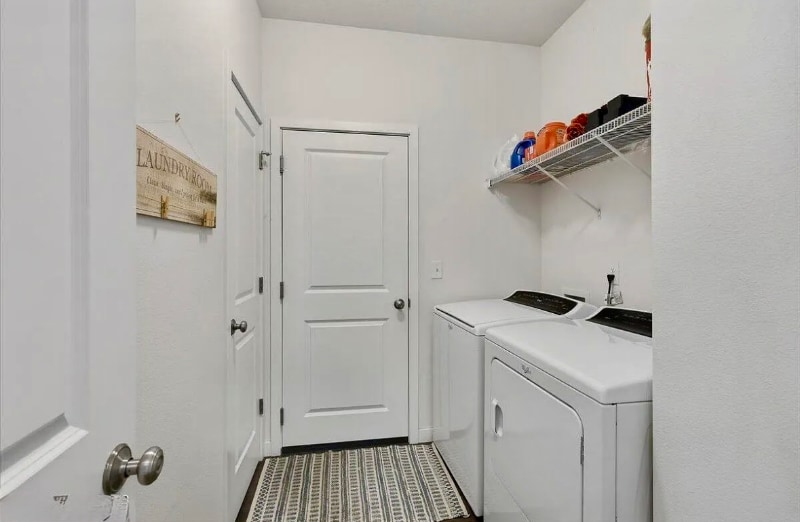 Building Photo - 3041 W Pascal Dr