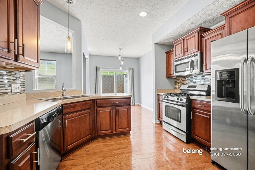 Building Photo - 461 Turner Dr