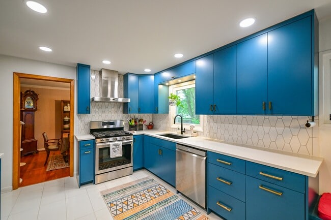 Building Photo - 50 Eden Pl