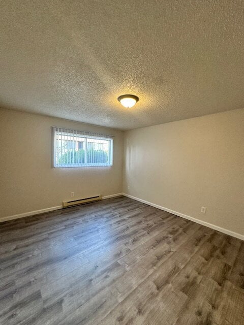 Building Photo - 2-Bedroom Apartment, 1st Floor, Near Transportation