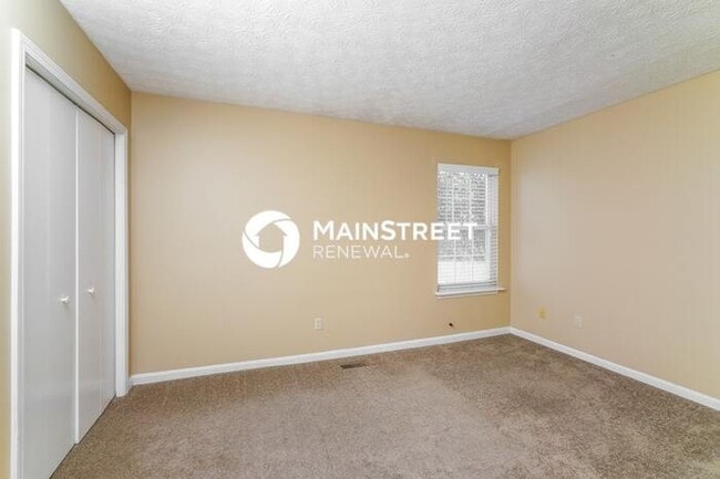 Building Photo - 4005 Chenwood Ln