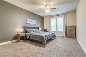 Building Photo - 4416 Lakeview Dr