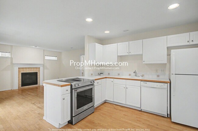 Building Photo - Bull Mountain Three Bedroom Home!