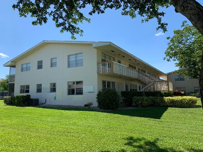 Building Photo - 139 Canterbury F