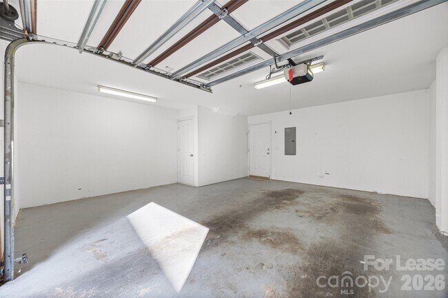 Building Photo - 1733 Matheson Ave