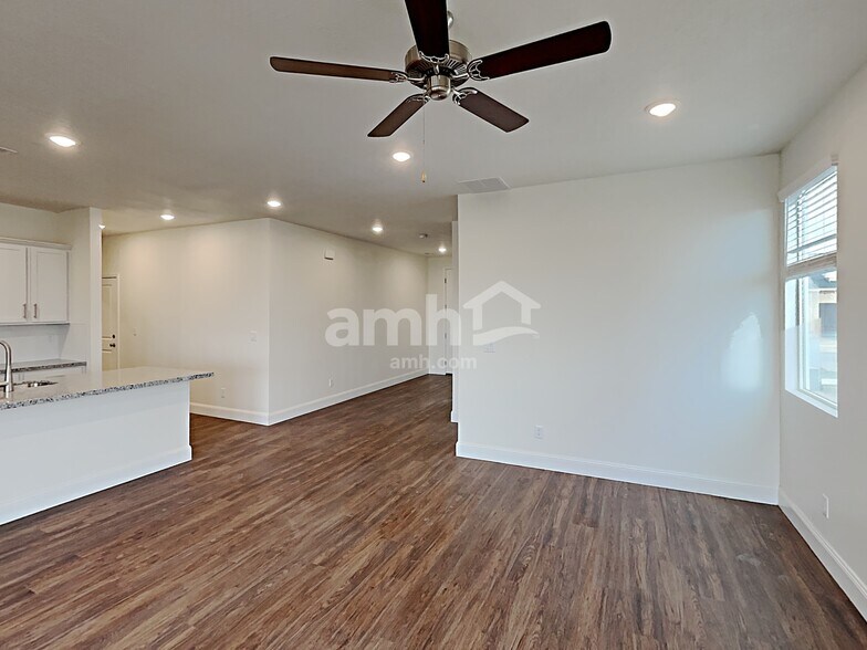 Building Photo - 2661 W 3400 S