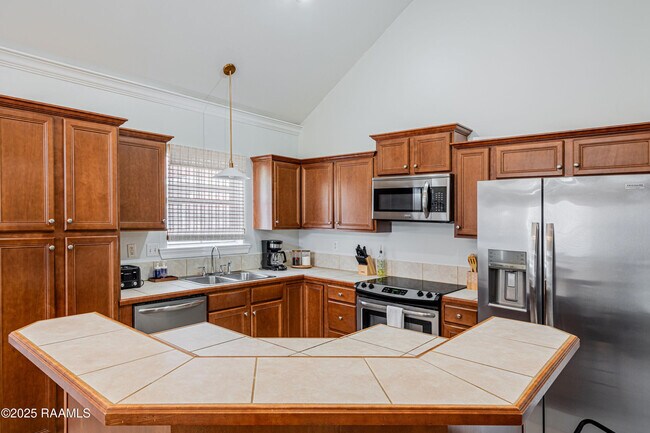 Building Photo - 130 Windermere Cir