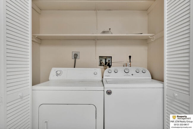 Building Photo - Cozy Kissimmee Townhouse