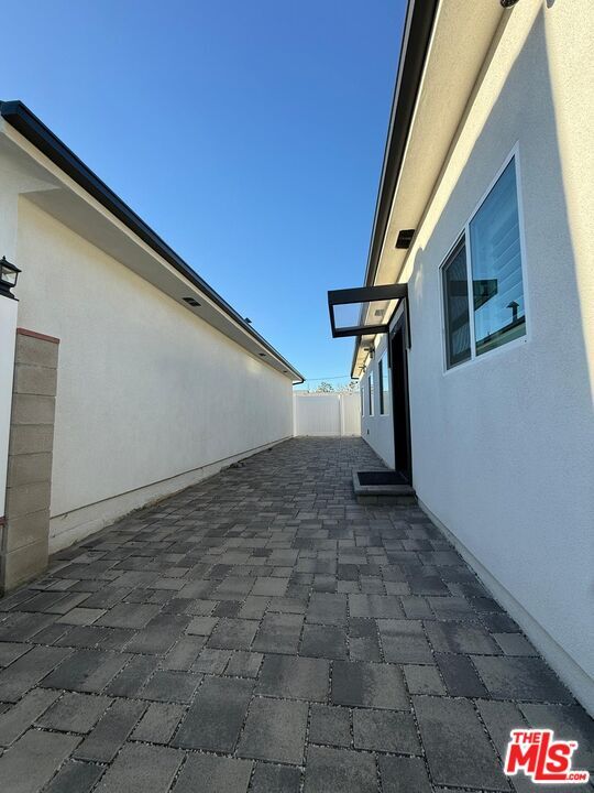 Building Photo - 10905 Olinda St