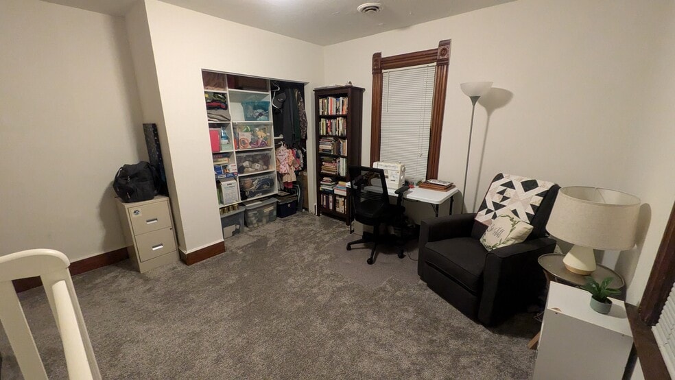 Building Photo - 10988 Ridge St