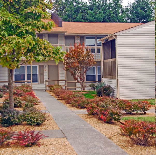 Building Photo - Evergreen Terrace
