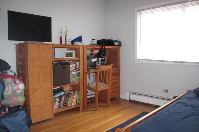 bedroom 2 - 820 Austin N Blvd