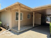 Building Photo - Stockton 2 Bedroom 2 Bathroom Condo