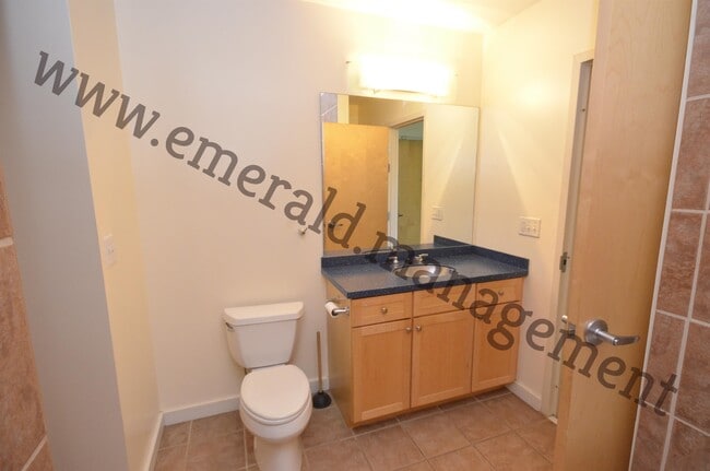 Building Photo - 640 Glen Iris Dr NE