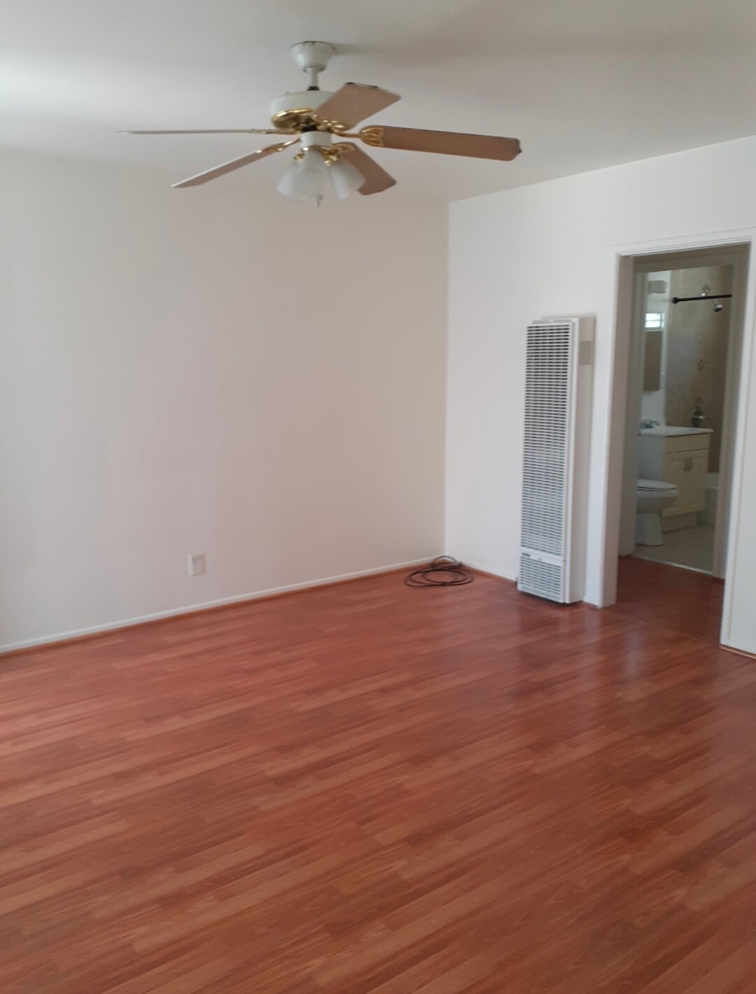 Building Photo - 1419 E California Ave