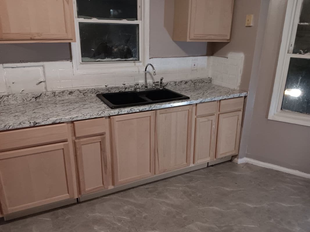 Building Photo - 16306 Tacoma St