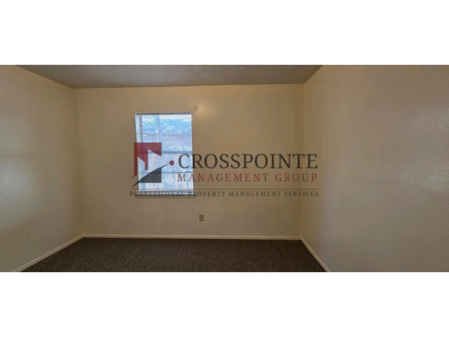 Building Photo - Almost Ready! 3 Bedroom 2 Bath Duplex in Longview!