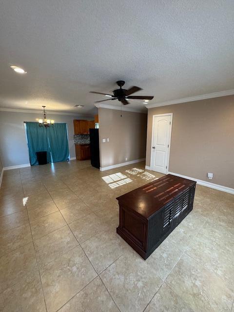 Building Photo - 608 SW 8th Ct
