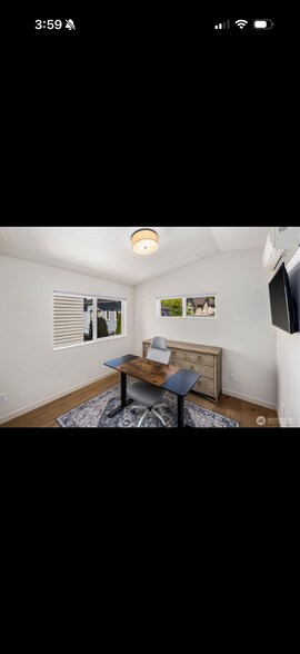 Building Photo - 4028 5th Ave NE