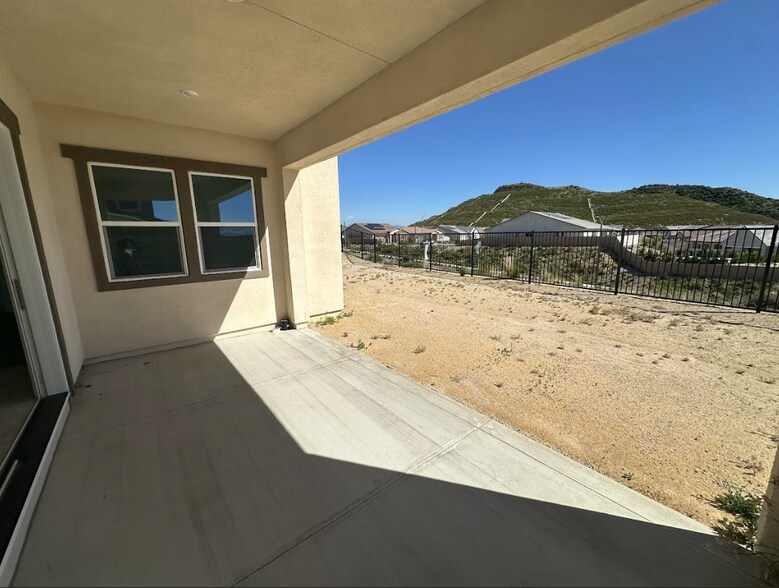 Building Photo - 24392 Calle La Roca