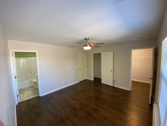 Building Photo - This beautifully 1 small Pet friendly 3 be...