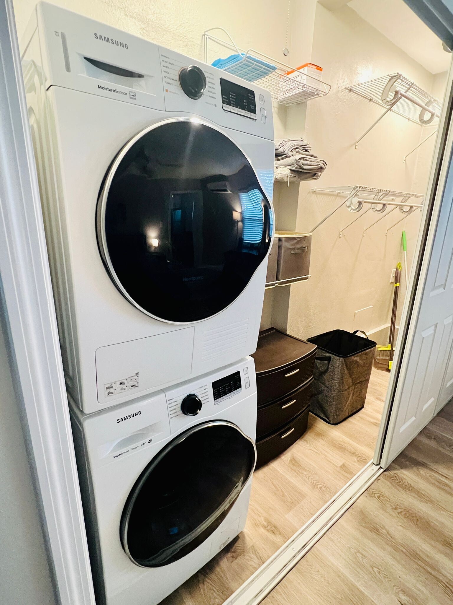 Building Photo - 401 S Mars Ave