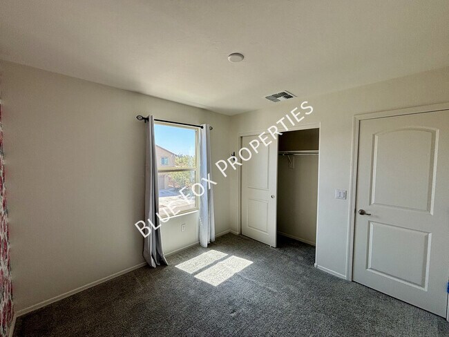 Building Photo - 6217 N Saguaro Post Pl