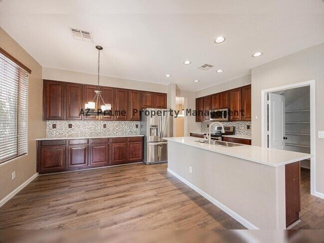 Building Photo - 6539 W Jomax Rd