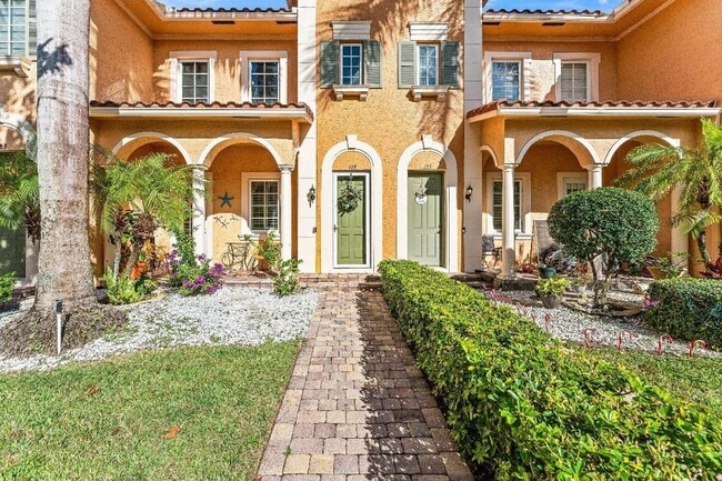 Building Photo - 179 Edenberry Ave