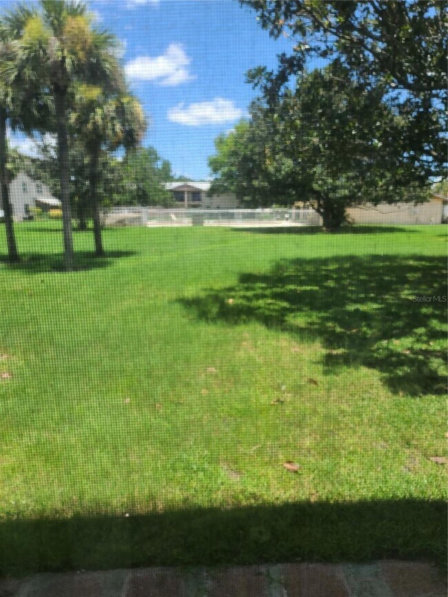 Building Photo - 1916 Honour Rd