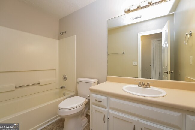 Building Photo - 7127 Hazelwood Dr