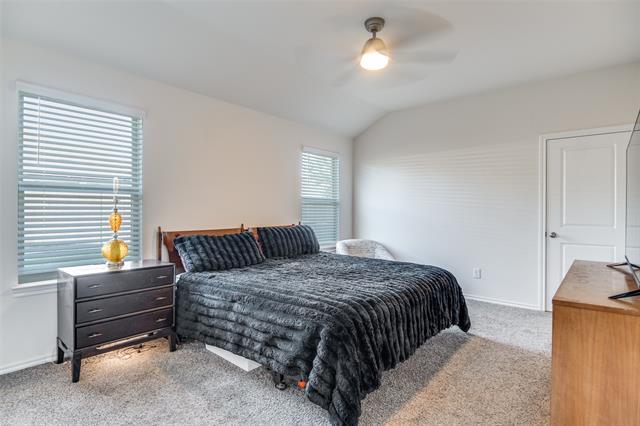 Building Photo - 11220 W Pond Dr