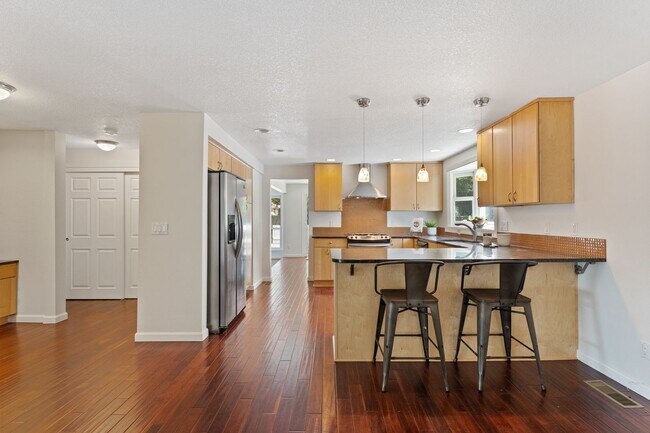 Building Photo - Stylish 3BR Beaverton Ranch w/ RV Parking & Hot Tub