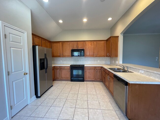 Building Photo - BELLE ROSE AT LEGACY! HURRY WONT LAST LONG!