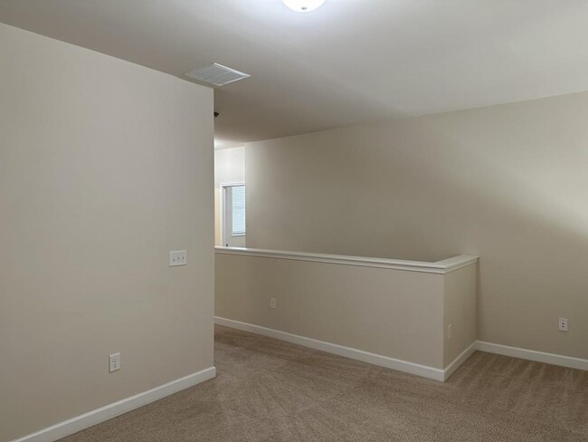 Building Photo - 7940 Pierpoint Ln