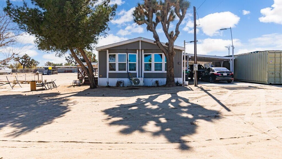 Building Photo - 6573 Dos Palmas Rd